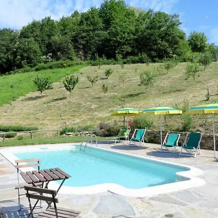 Scorrone Sleeps 16 Pool Wifi Cossano Belbo