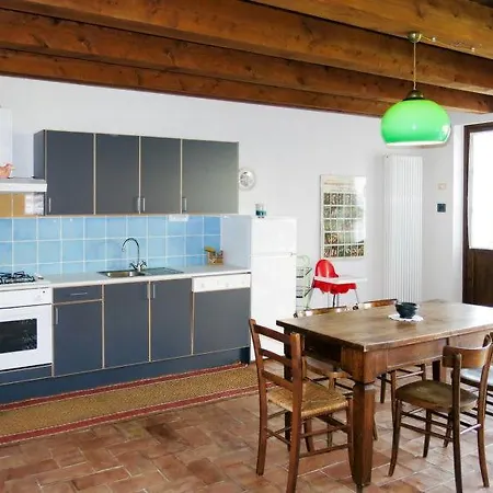 Scorrone Sleeps 16 Pool Wifi * Cossano Belbo