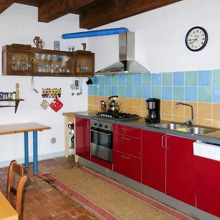 Feriehus Scorrone Sleeps 16 Pool Wifi *