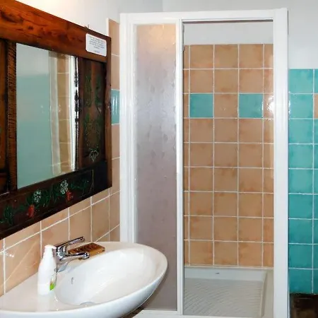 Scorrone Sleeps 16 Pool Wifi * Cossano Belbo